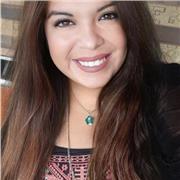 Profesora de lenguaje y comunicación comprometida con la educación de sus hijos